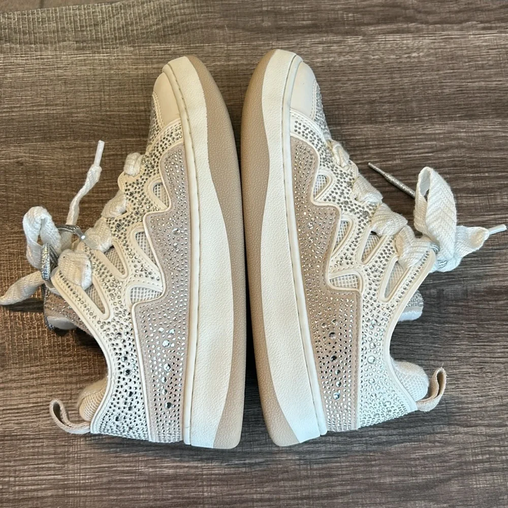Steve Madden Roaring White Rhinestones Platform‎ Sneakers Shoes 7.5M